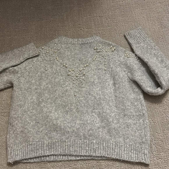 Zara Pearl Sweater Grey - Picture 4 of 4